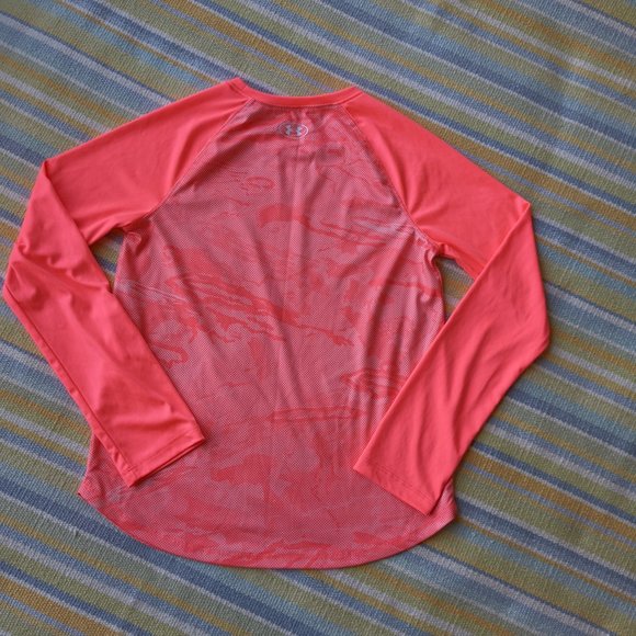 ⭐ Girls Under Armour coral Loose long sleeve top YMD - Picture 9 of 9